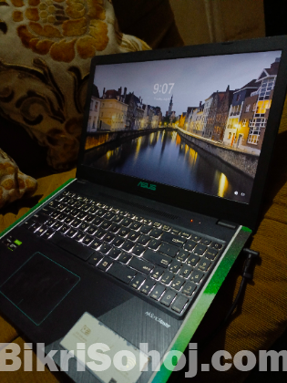Asus D570 DD